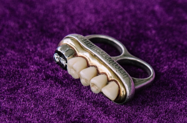 Teeth ring